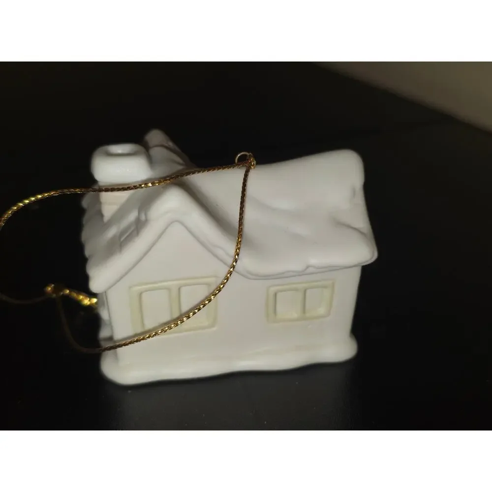 Enesco Precious Moments Sugar Town Sams House Ornament 530468 Porcelain